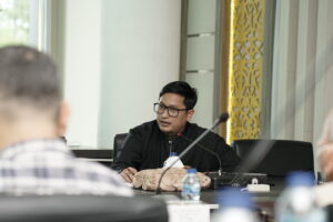 Diskusi Perkembangan Kebijakan Akademik di Indonesia oleh UIR dan Musliar Kasim