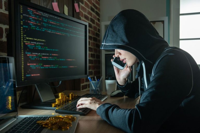 cyber-crime-penipuan-online-uir.